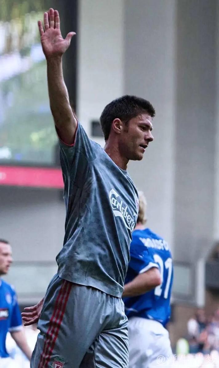 哈维·阿隆索:十二月的考验与超级杯的期待 哈维·阿隆索:十二月的考验与超级杯的期待