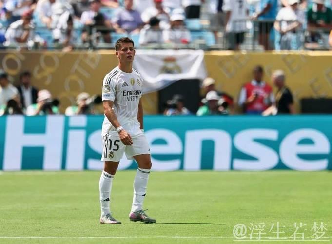 43岁传奇龙哥闪耀：皇马连环奇招，逆境化狂欢，指挥大师秀场！